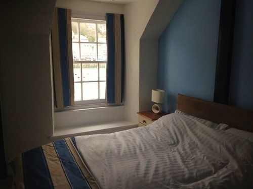 Harbour Moon Inn Looe Bagian luar foto
